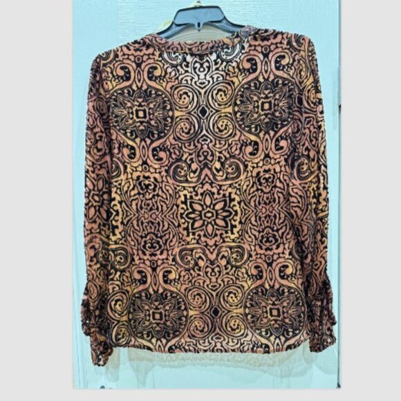 "Democracy" Band V-Neck Velvet Velour Blouse. Size 1X. New. - Picture 2 of 3